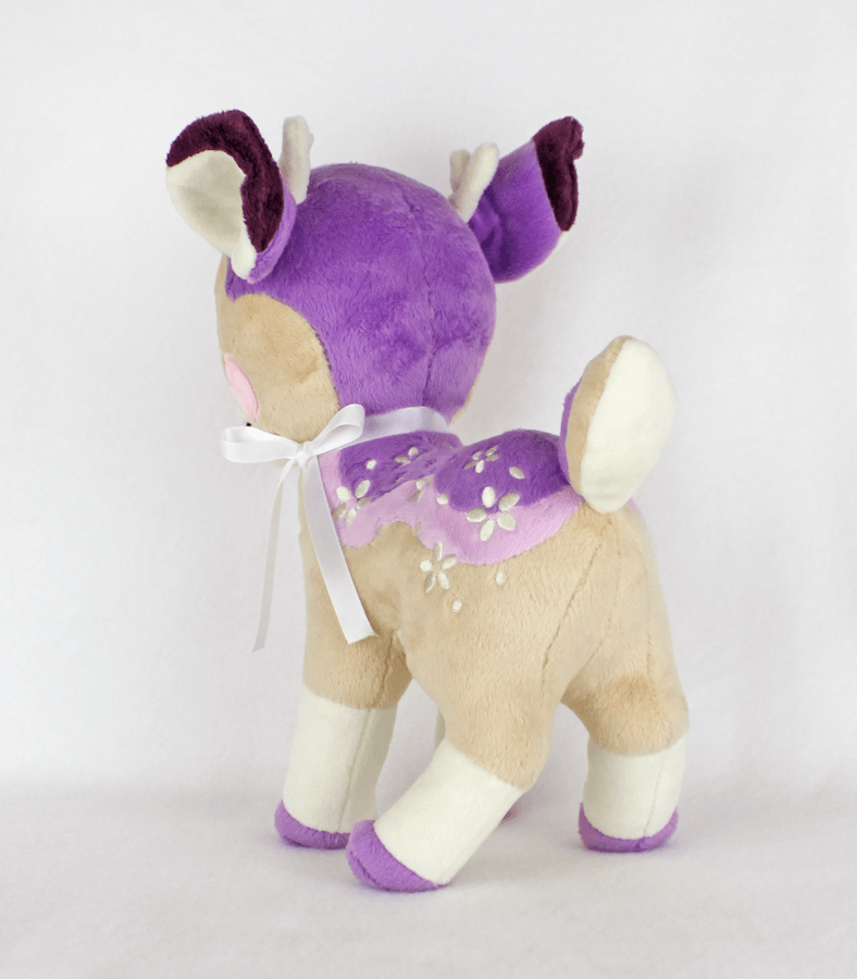 Lavendeer plush