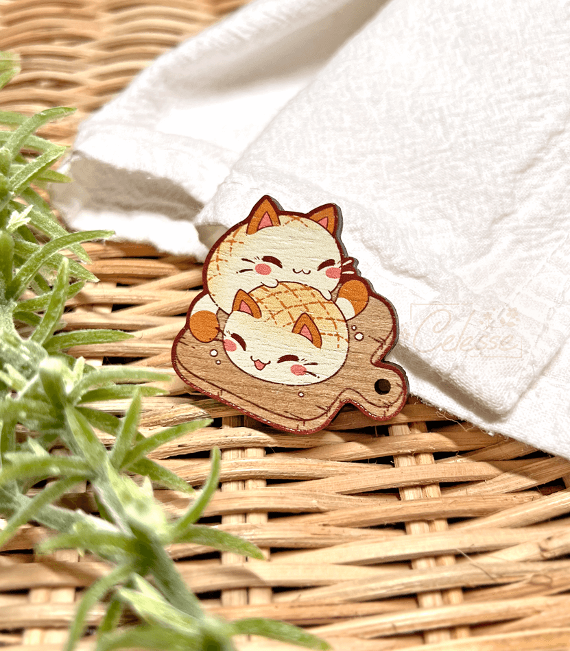 Nyanpan Cat Bread Paddle Wood Pin