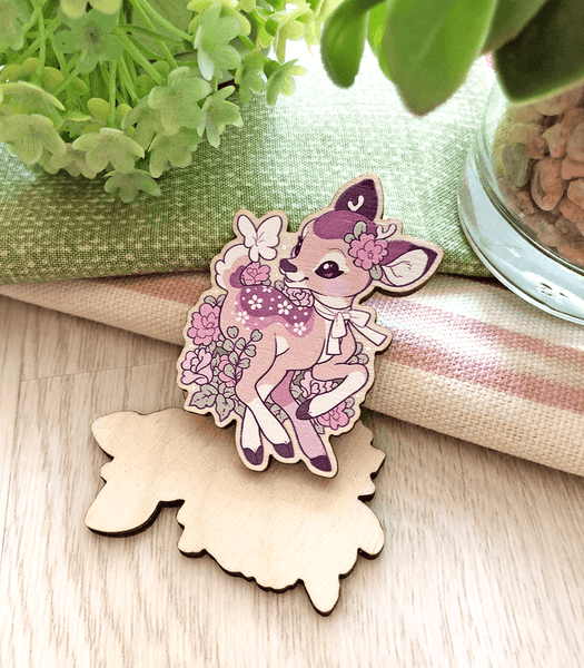 Lavendeer Prance Wood Pin