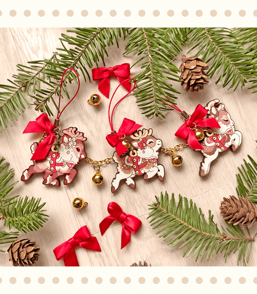 Santa's Reindeer Wood Ornaments mini garland